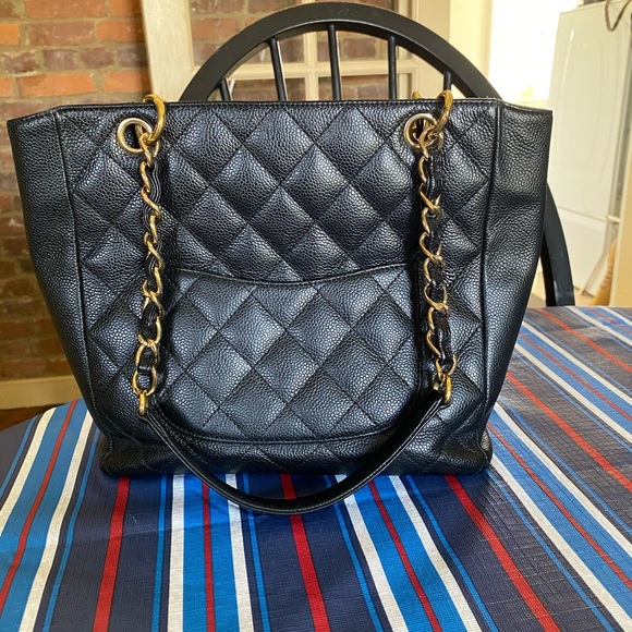 VINTAGE CHANEL Black Petite Shopping Tote - Picture 2 of 6